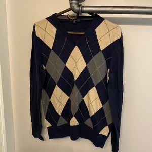 Gap diamonds v neck sweater